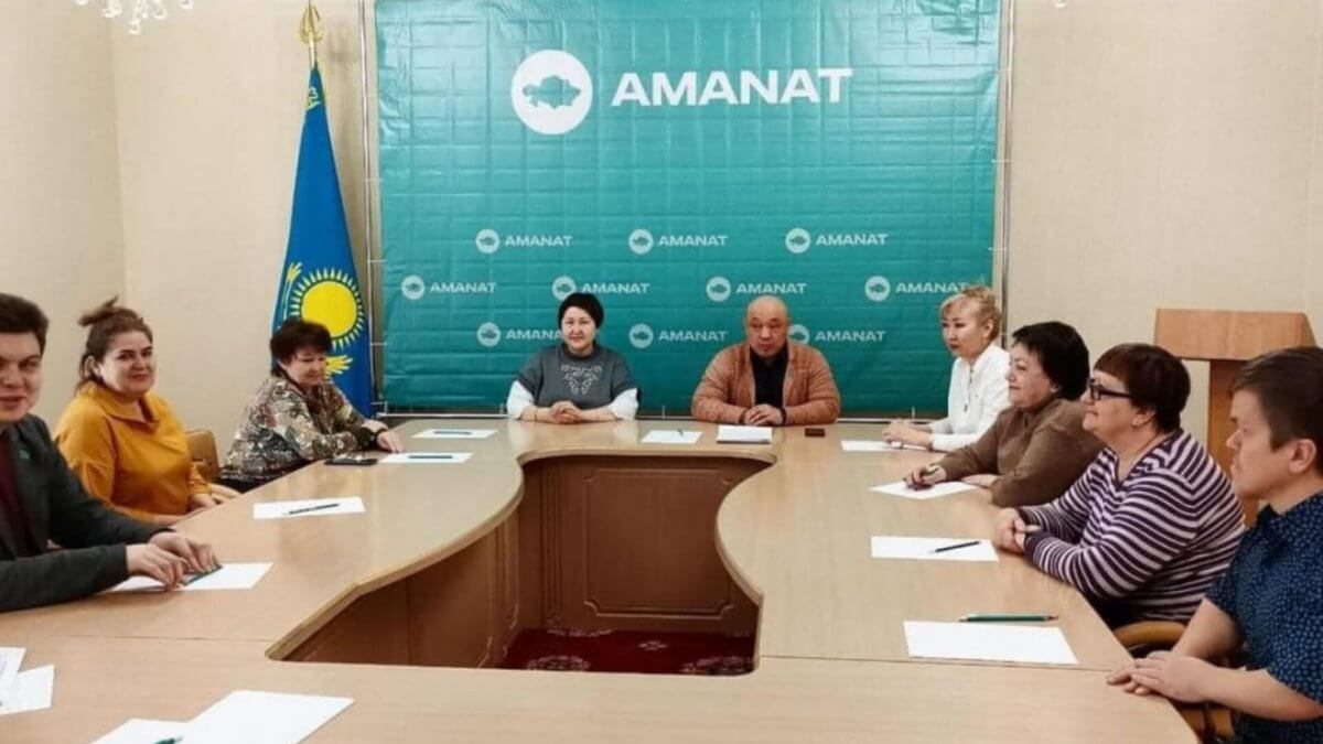 Строители в Костанайской области пожаловались на задержку зарплаты