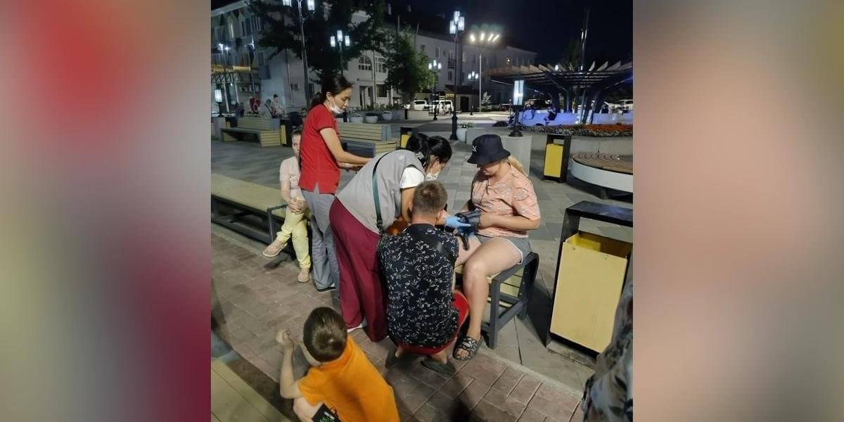 Качели упали на голову восьмилетнего мальчика в Усть-Каменогорске