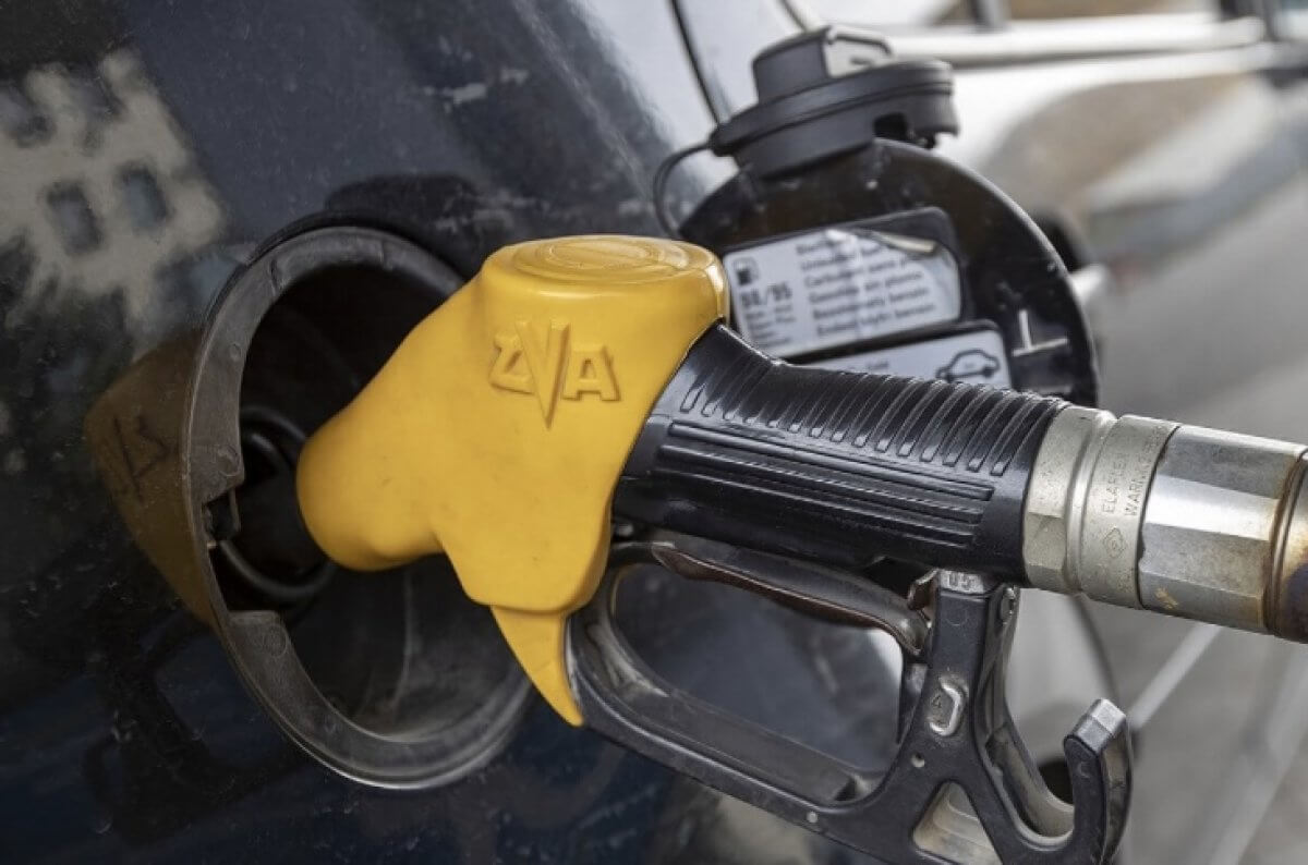 На дефицит бензина жалуются автолюбители в Усть-Каменогорске