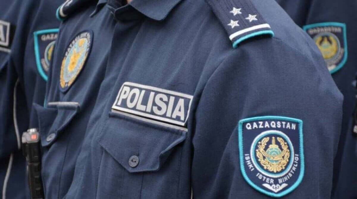 Пьяный житель Павлодара "заминировал" автомобиль