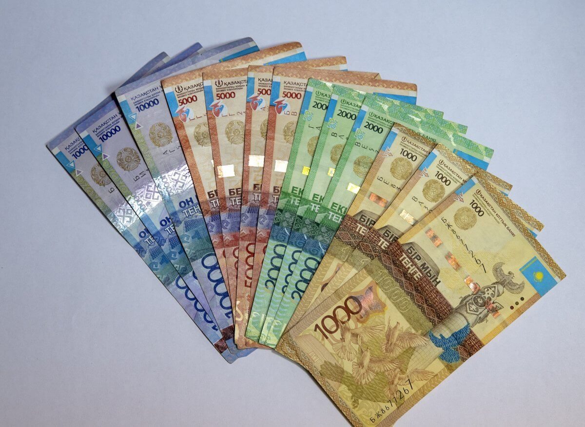 На 30% выросла зарплата воспитателей детсадов в Астане