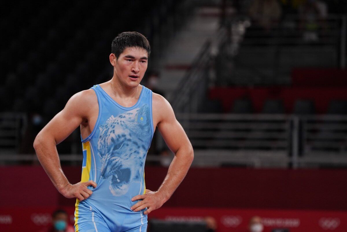 Казахстанец проиграл в полуфинале чемпионата мира по борьбе в Сербии