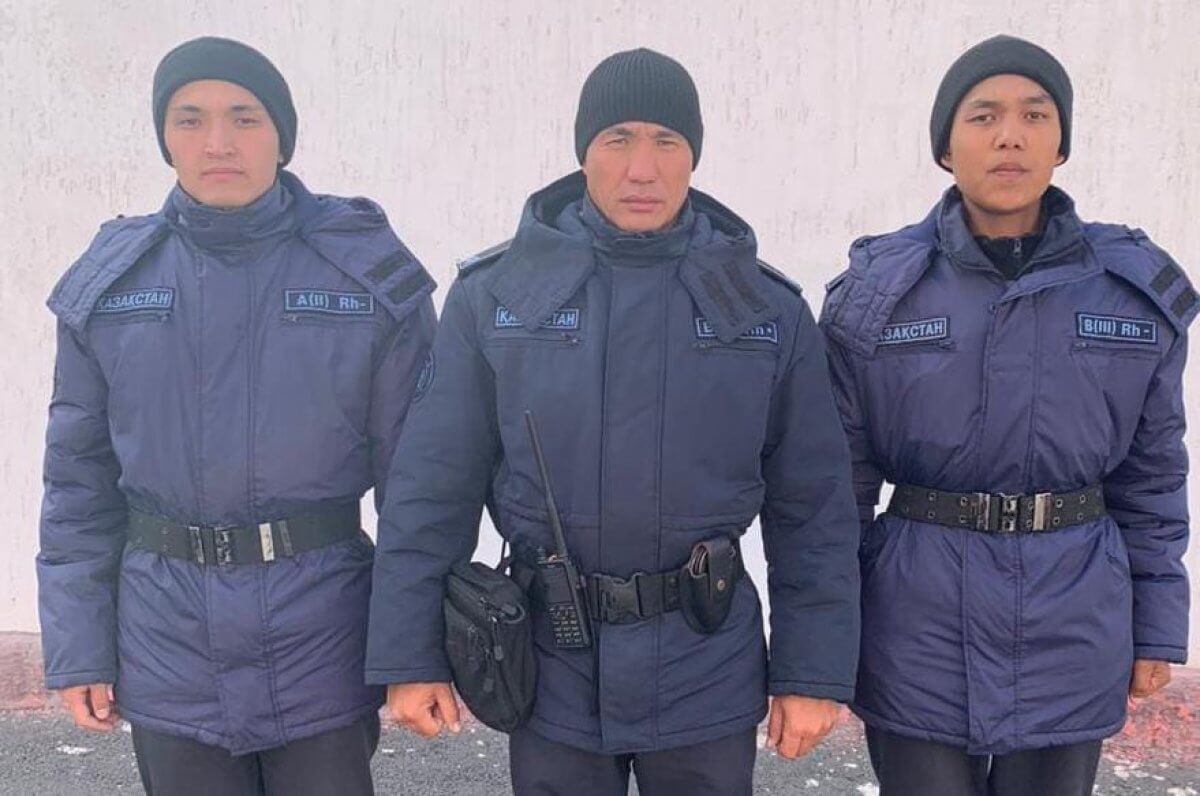 Гвардейцы обезвредили мужчину с пистолетом в Алматы