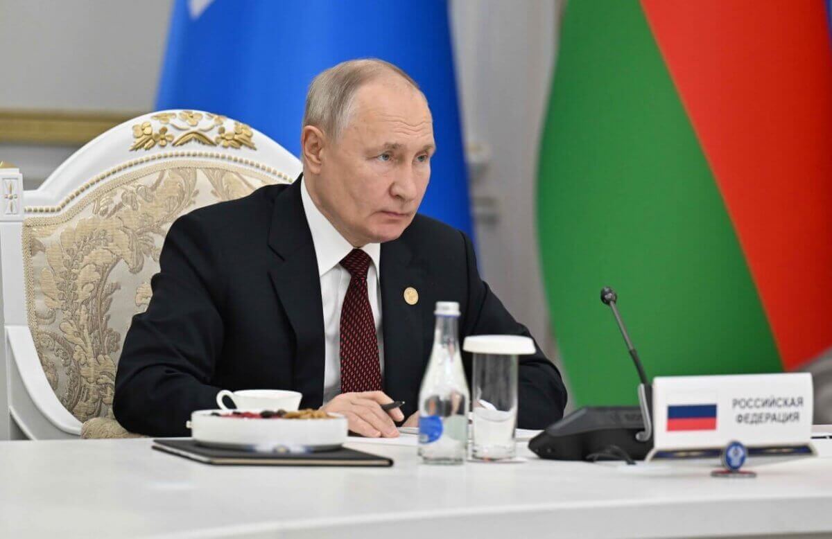 Путин позвал Байдена на чай с блинами в Россию