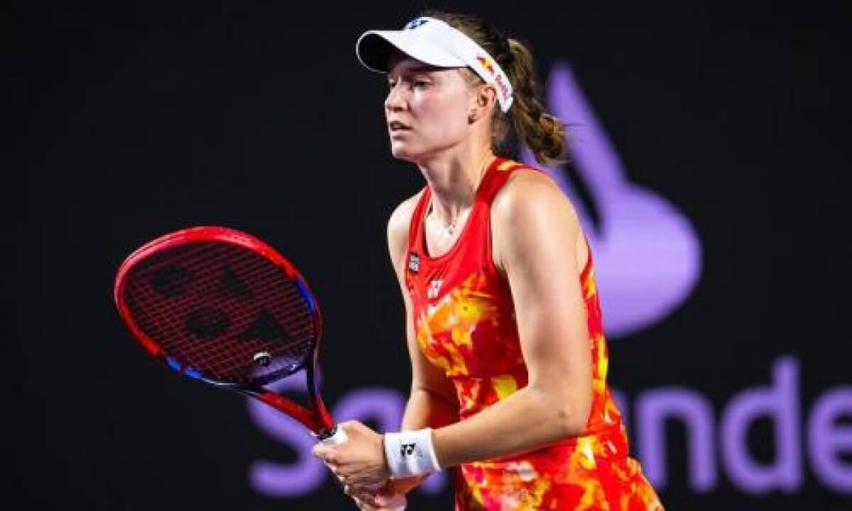 Елена Рыбакина не смогла выйти в плей-офф Итогового турнира WTA в Мексике