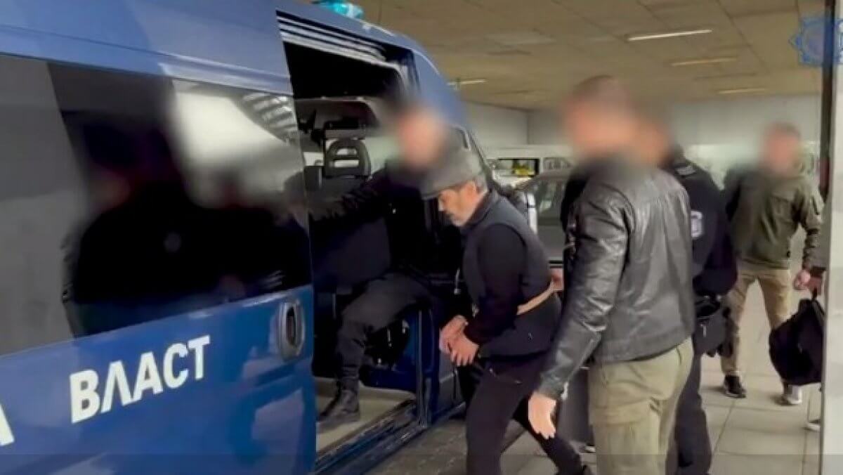 Террориста экстрадировали из Болгарии в Казахстан (ВИДЕО)