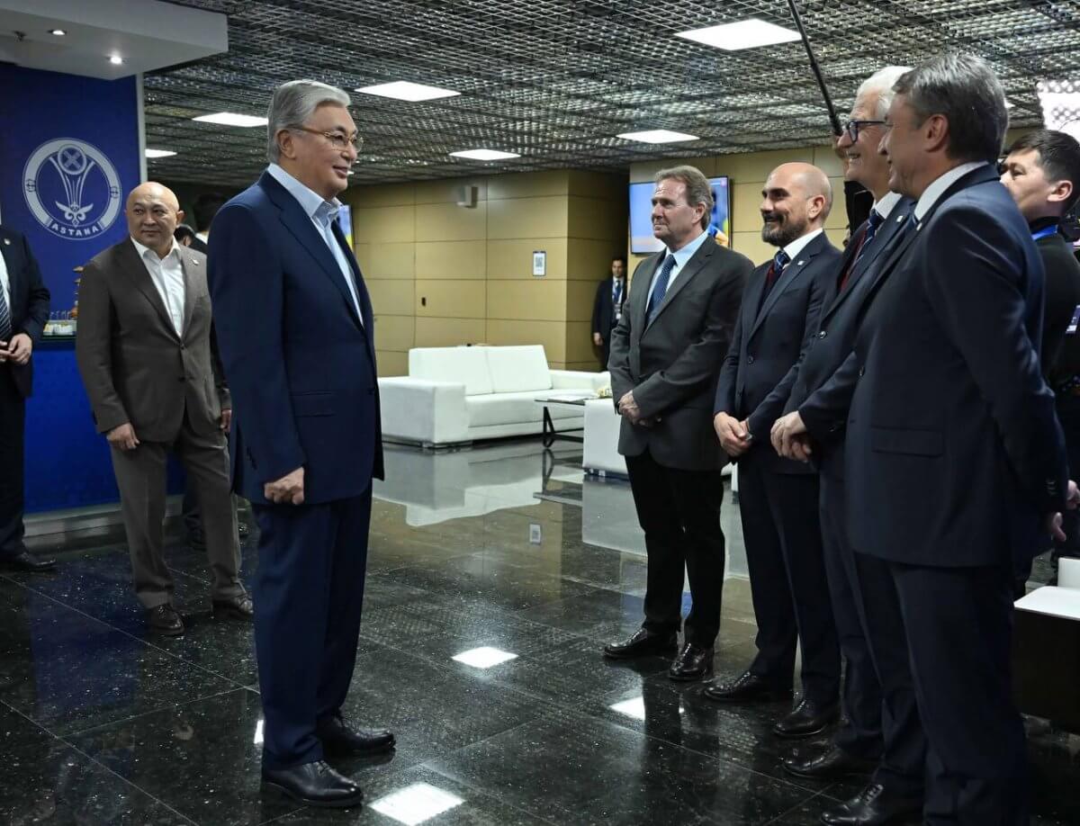 Токаев прибыл на матч Казахстан – Сан-Марино