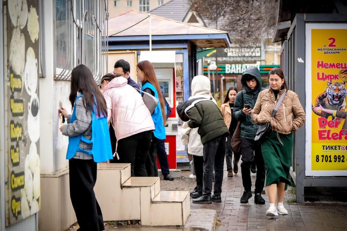 Молодежное крыло "Жастар рухы" призывает бороться с вандализмом целым обществом