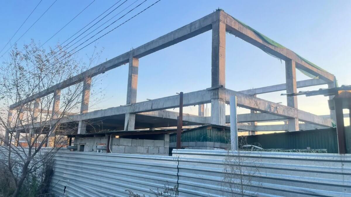 19 объектов Алматинской области строятся без разрешительных документов