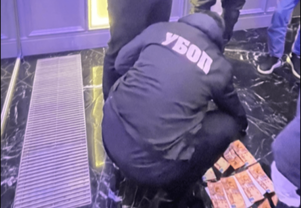 Угрожавших расправой вымогателей задержали в Уральске