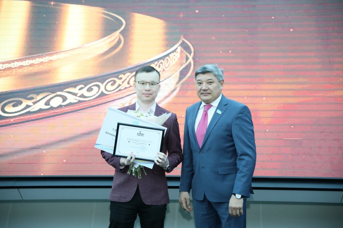 Молодых поэтов и писателей наградили в Астане