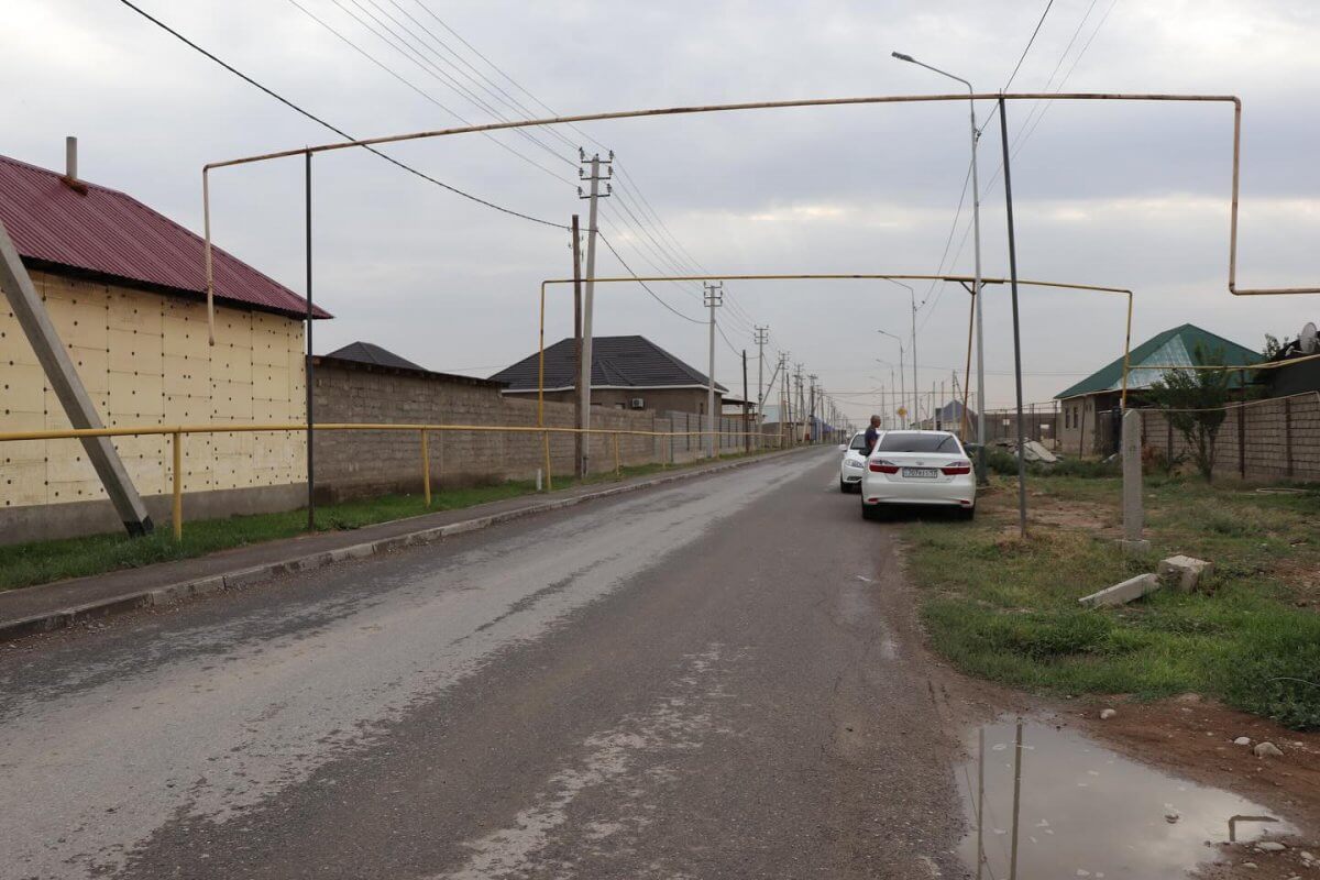 На окраинах не асфальтировано более тысячи километров дорог - аким Шымкента