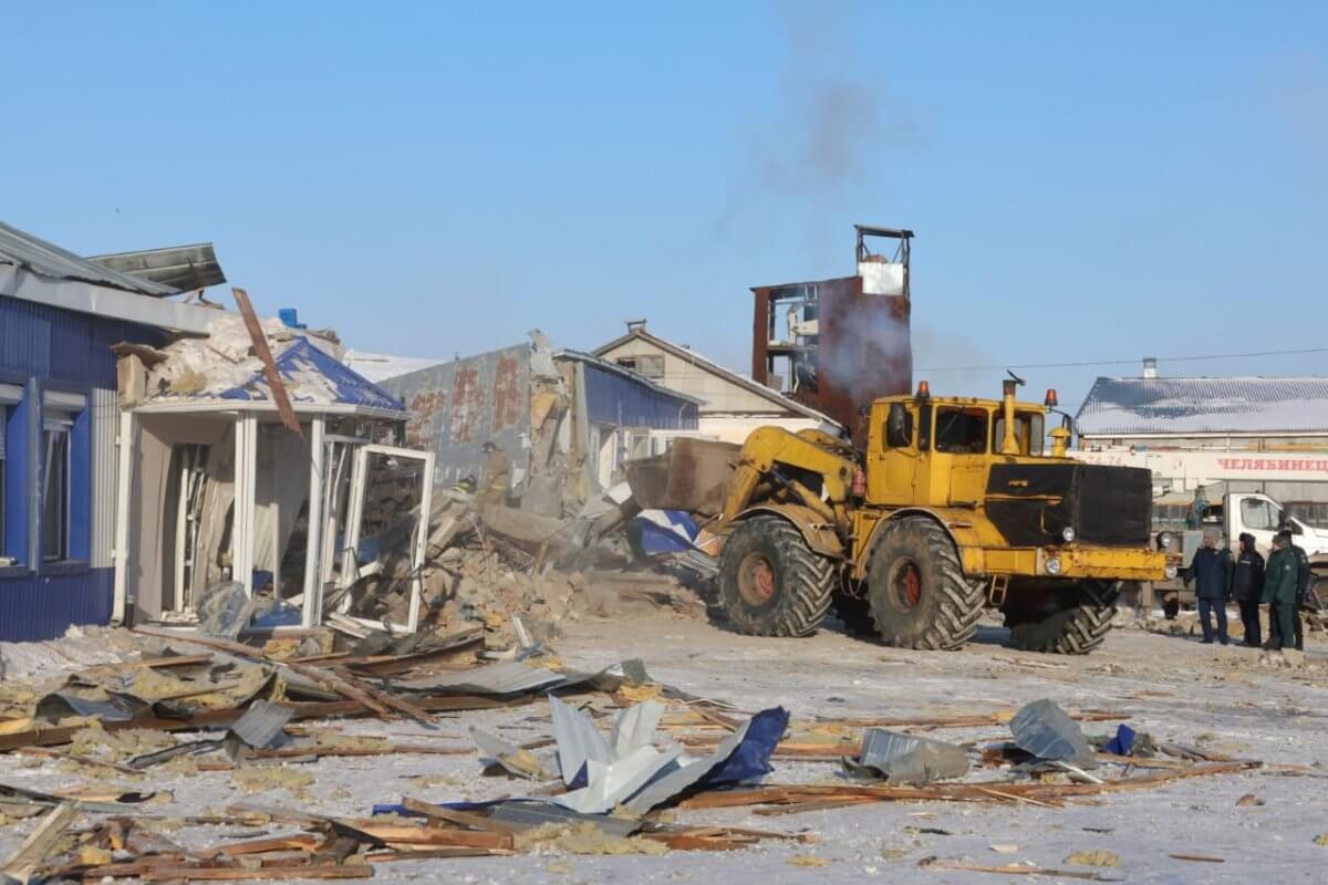 Взрыв газа в Костанае: двух человек вытащили из-под завалов