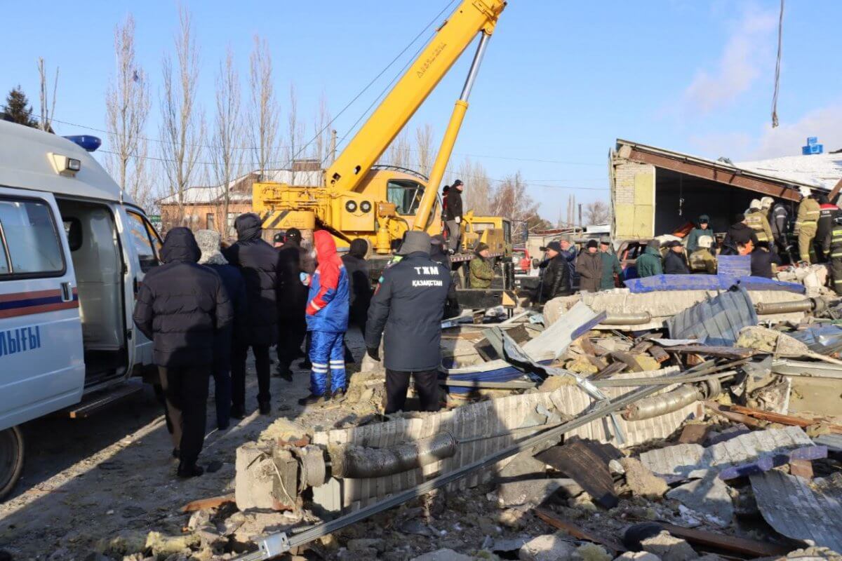 Еще одного человека нашли под завалами после взрыва в Костанае