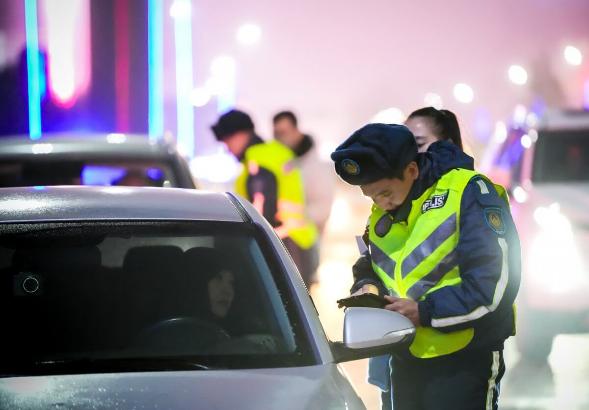 Акцию "Неправильная парковка" провели в Алматы и Шымкенте