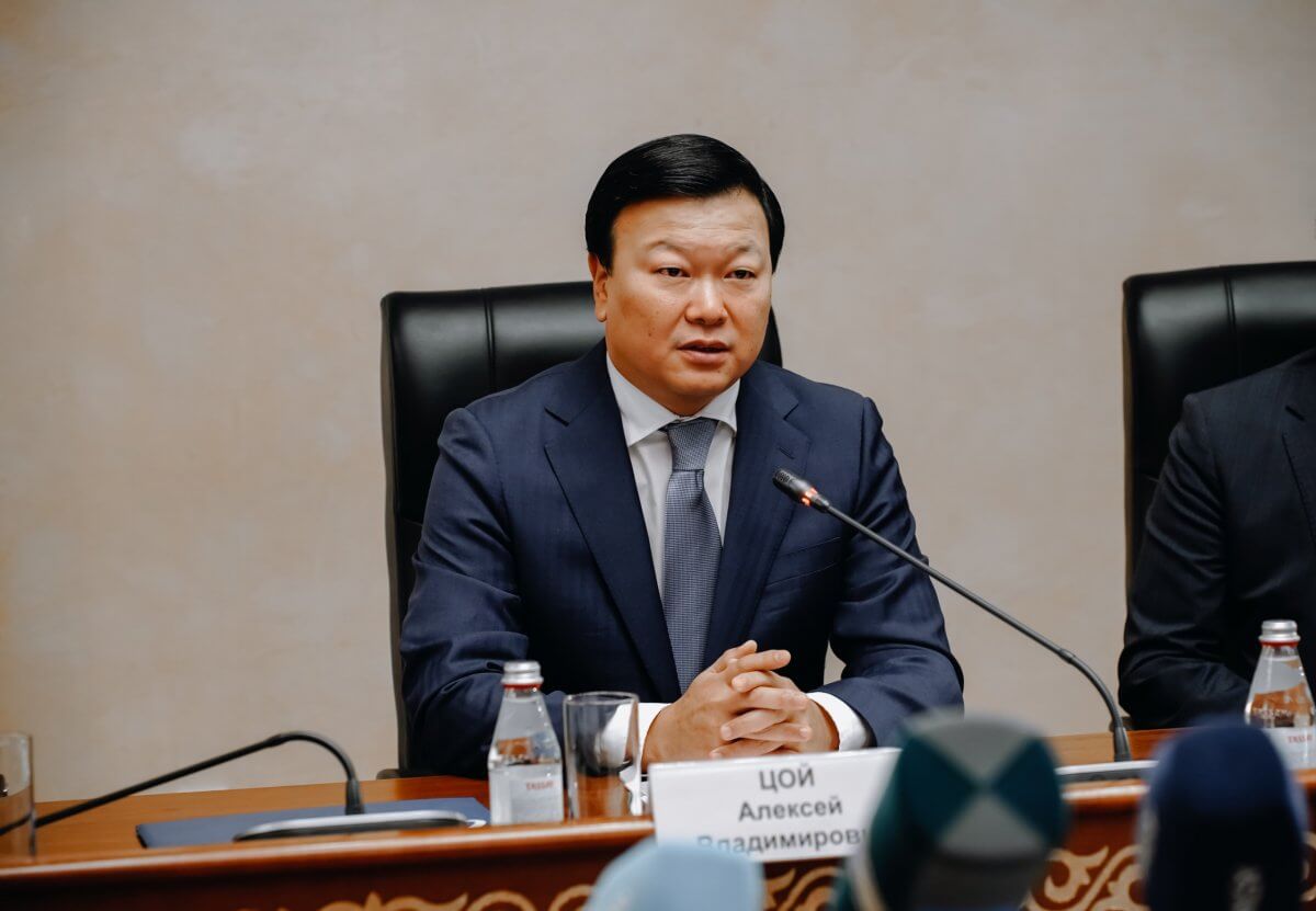 Производство препаратов, мастер-классы и медтуризм: Цой рассказал, над чем работает Медцентр УДП