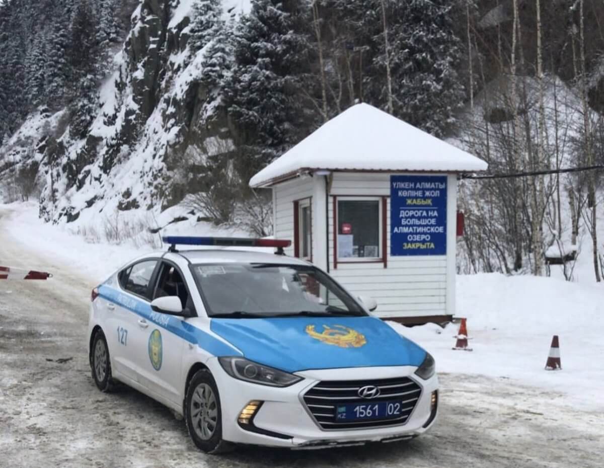 Блокпосты выставили в горах Алматы