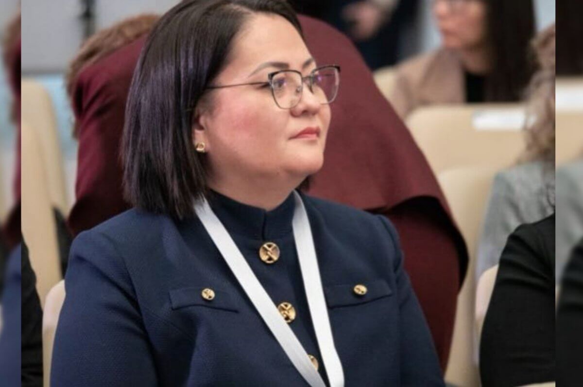 Формирует рабочий тонус в обществе и власти – Айжан Киясова об активности президента