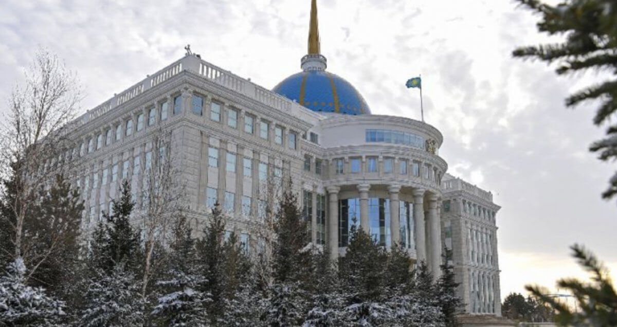 Заместителей министров обороны и внутренних дел назначил Токаев