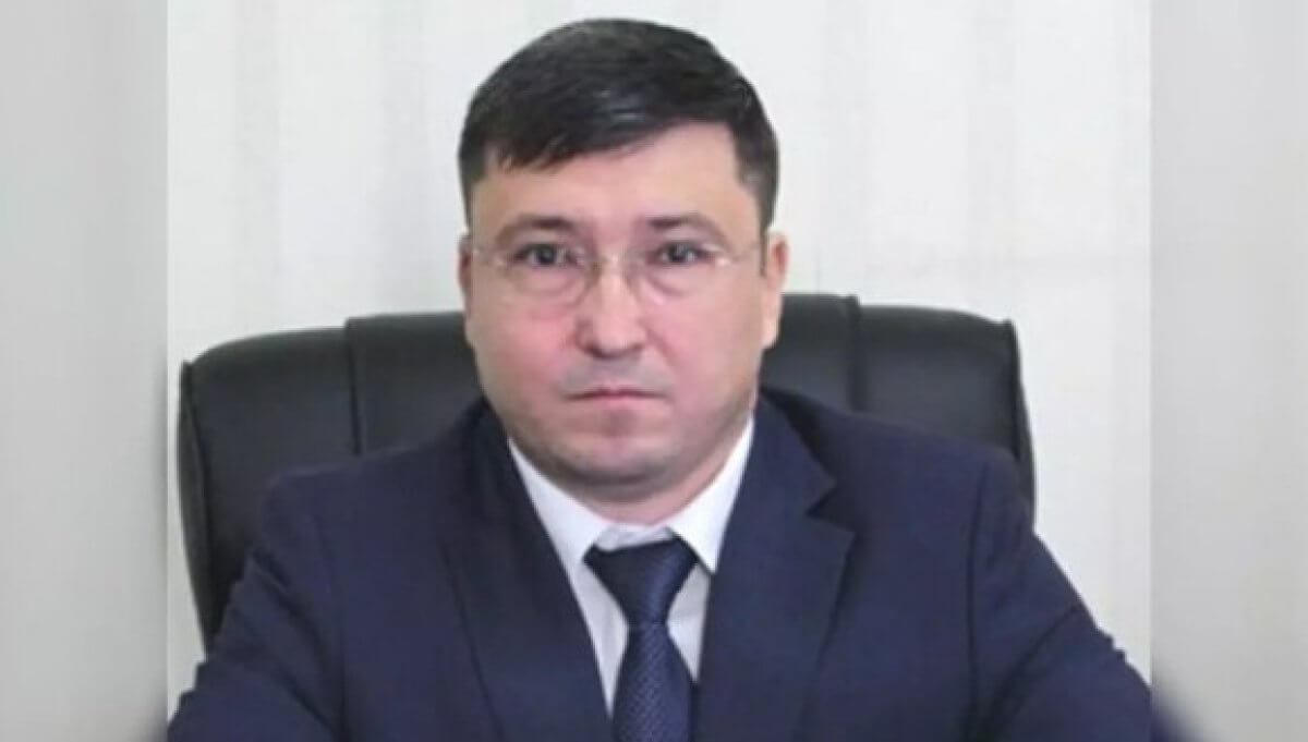 Освобожден от должности секретарь Высшего судебного совета