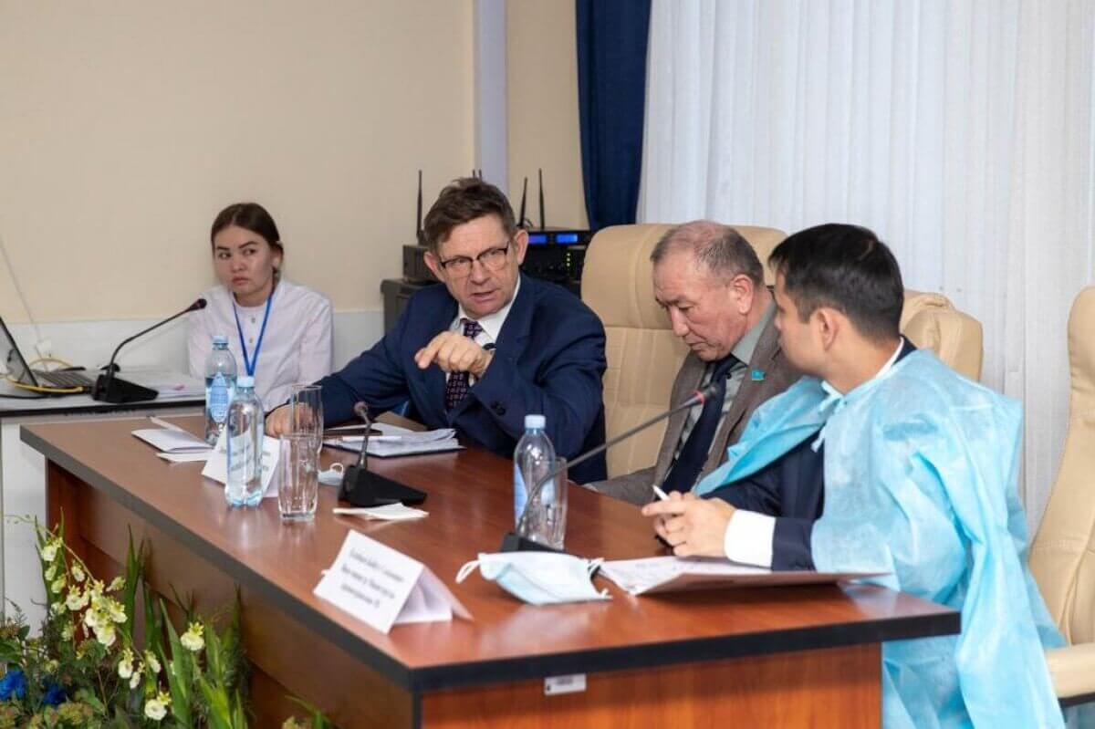 Казахстанцы примут продуманное решение и оно будет народным - депутат об АЭС