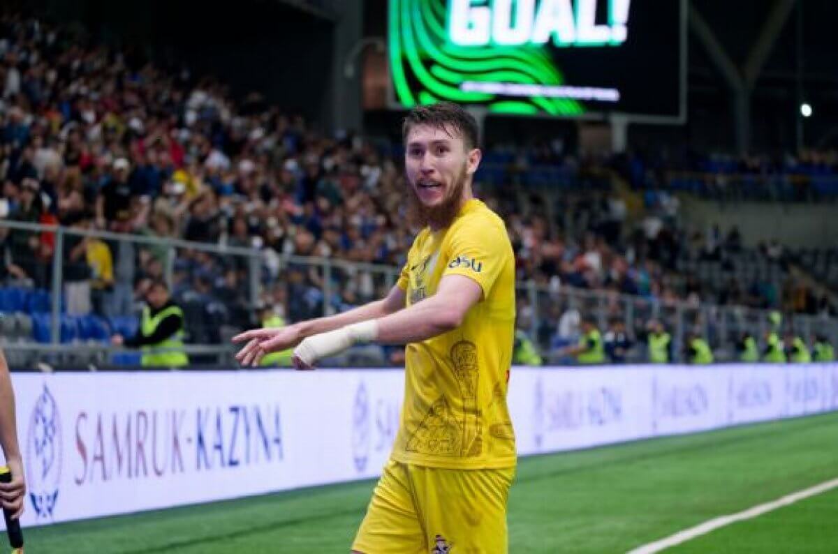 Нападающий национальной сборной Казахстана заинтересовал клуб из Турции