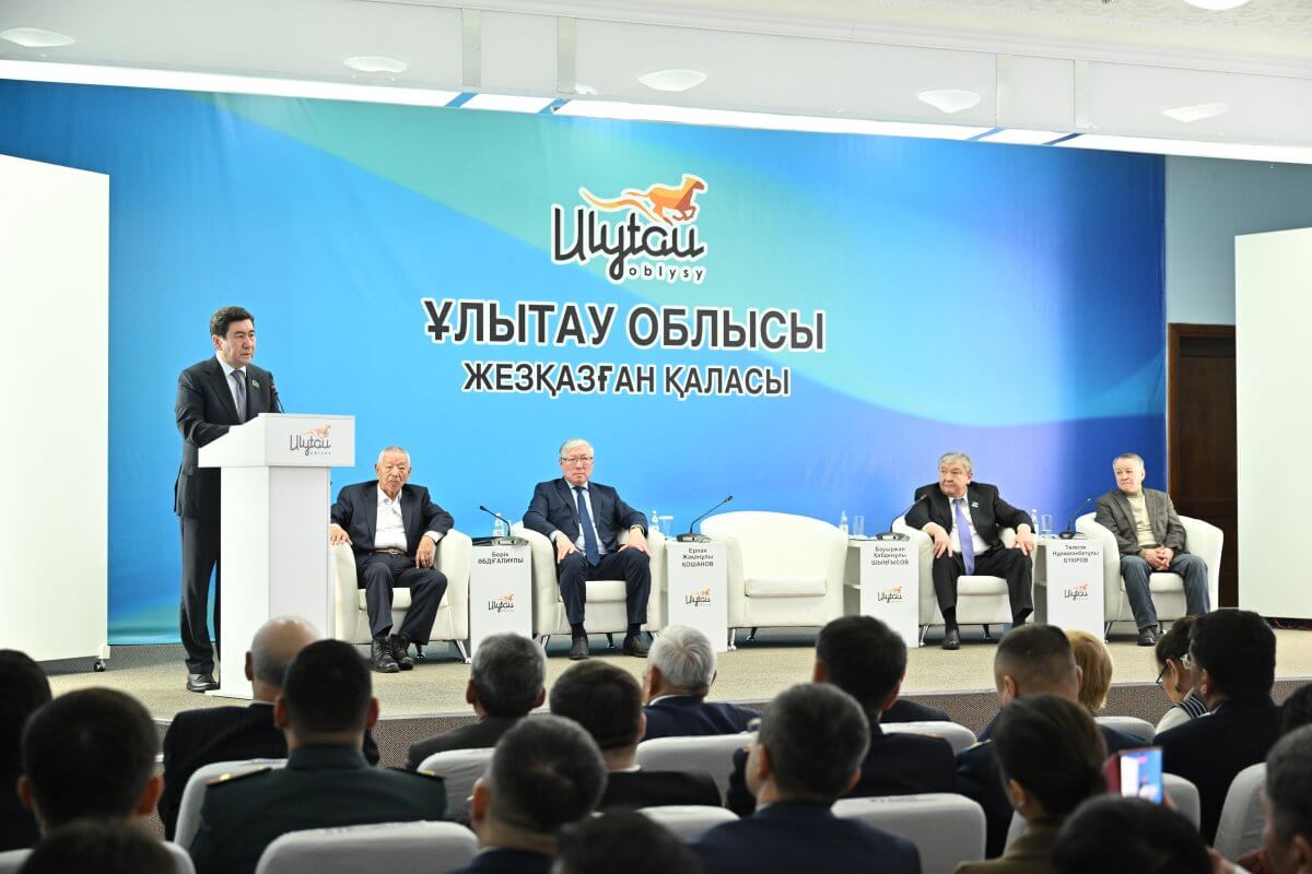 Ерлан Кошанов встретился с жителями области Улытау