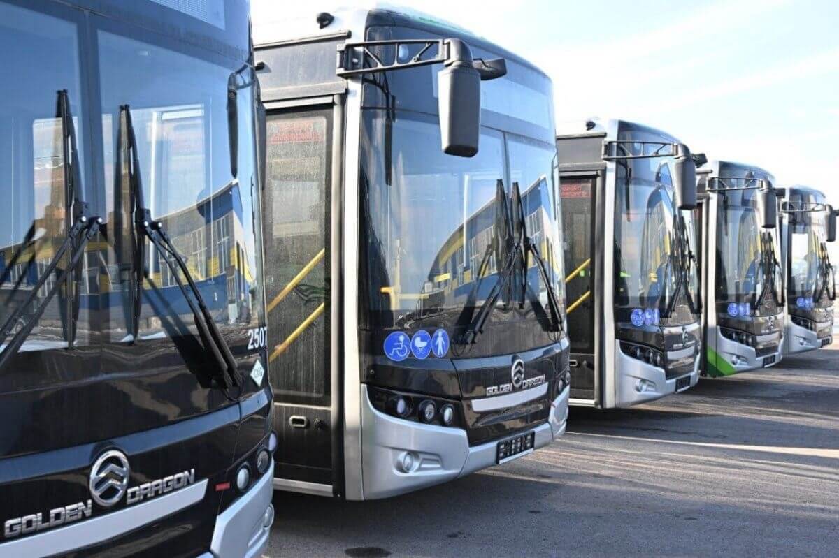 Некоторые автобусы пригородных маршрутов не вышли на линию в Астане