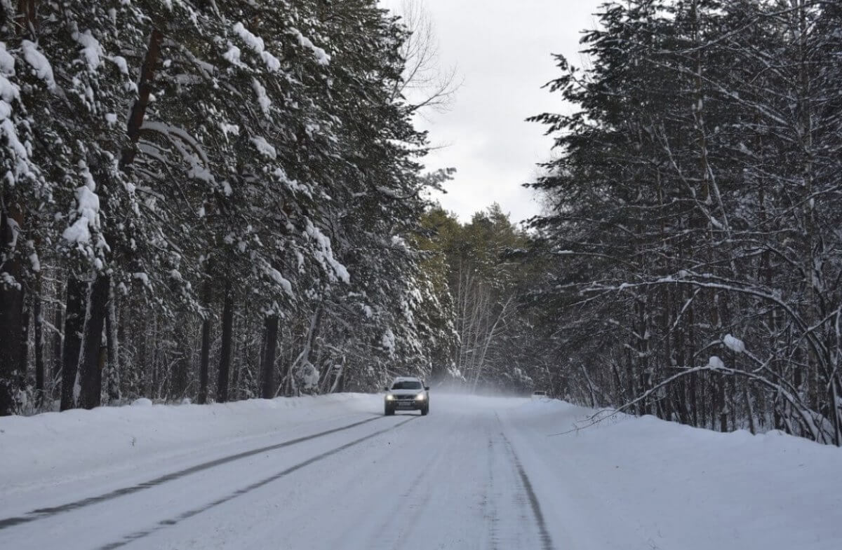 В пяти областях Казахстана ограничено движение для транспорта