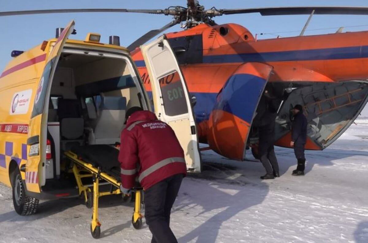 Пенсионерку доставили в больницу на вертолете в ВКО