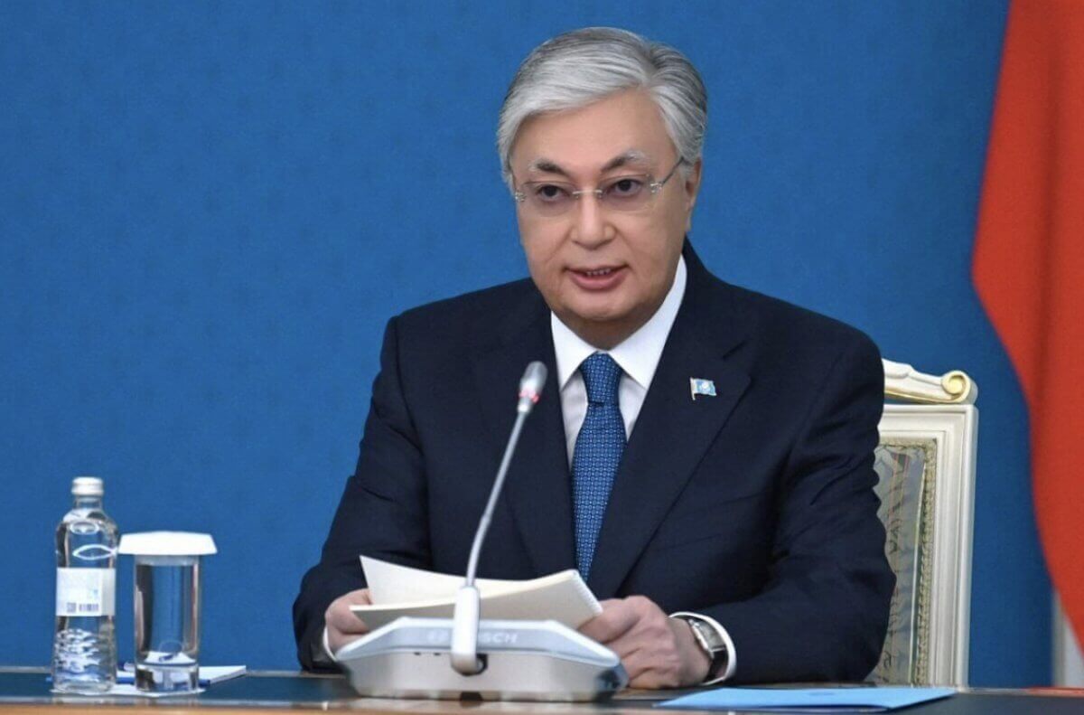 Токаев поздравил Илью Мизерных с победой на юношеской Олимпиаде в Канвоне