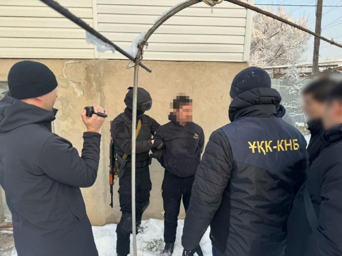 Крупнейшую нарколабораторию ликвидировали силовики в Казахстане