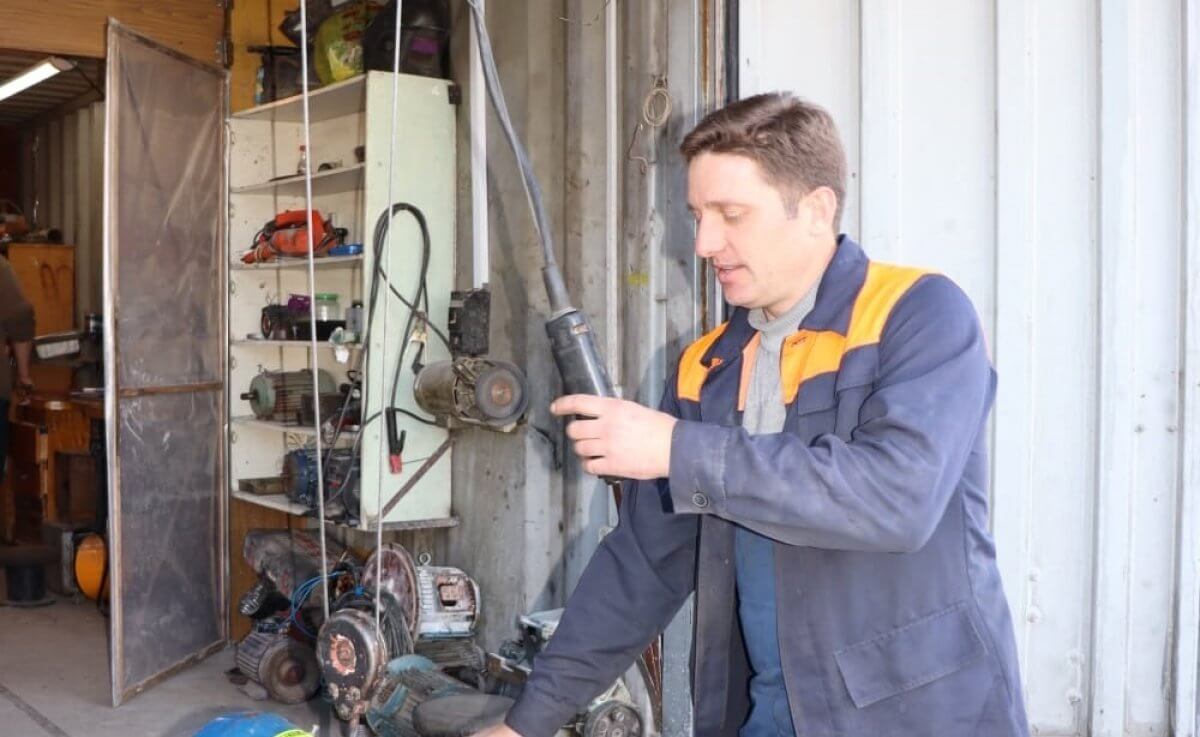 Дело спорится в умелых руках