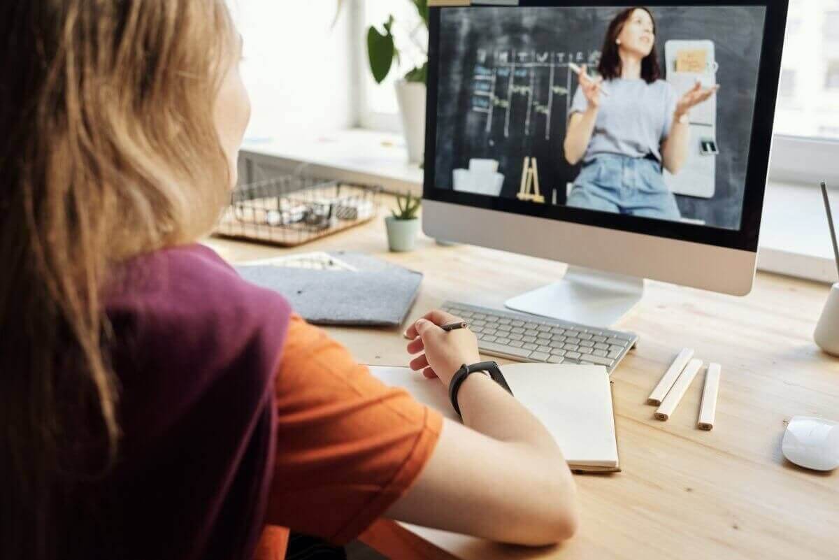 Ученики второй смены будут учиться онлайн в Астане