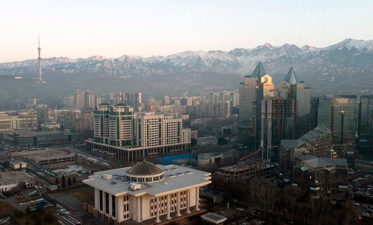 Алматинцев с утра снова ощутимо встряхнуло