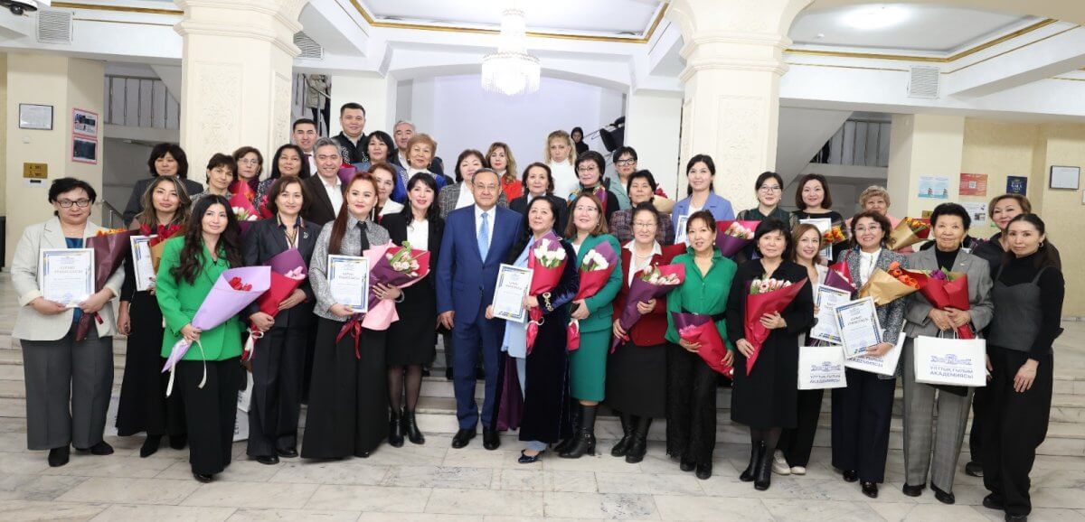 Награду для женщин-ученых учредили в Казахстане