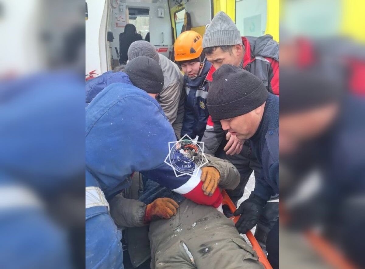 Мужчина упал в шахту лифта в Актобе