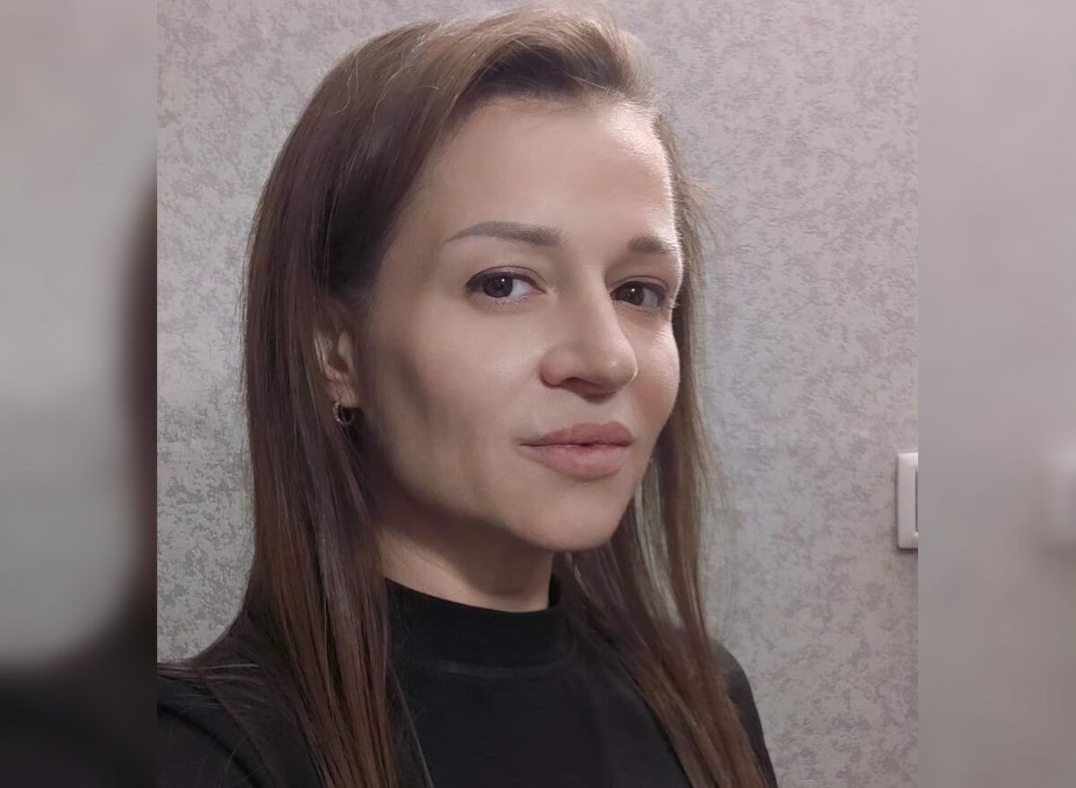 Потому что нельзя быть сплоченной командой такой