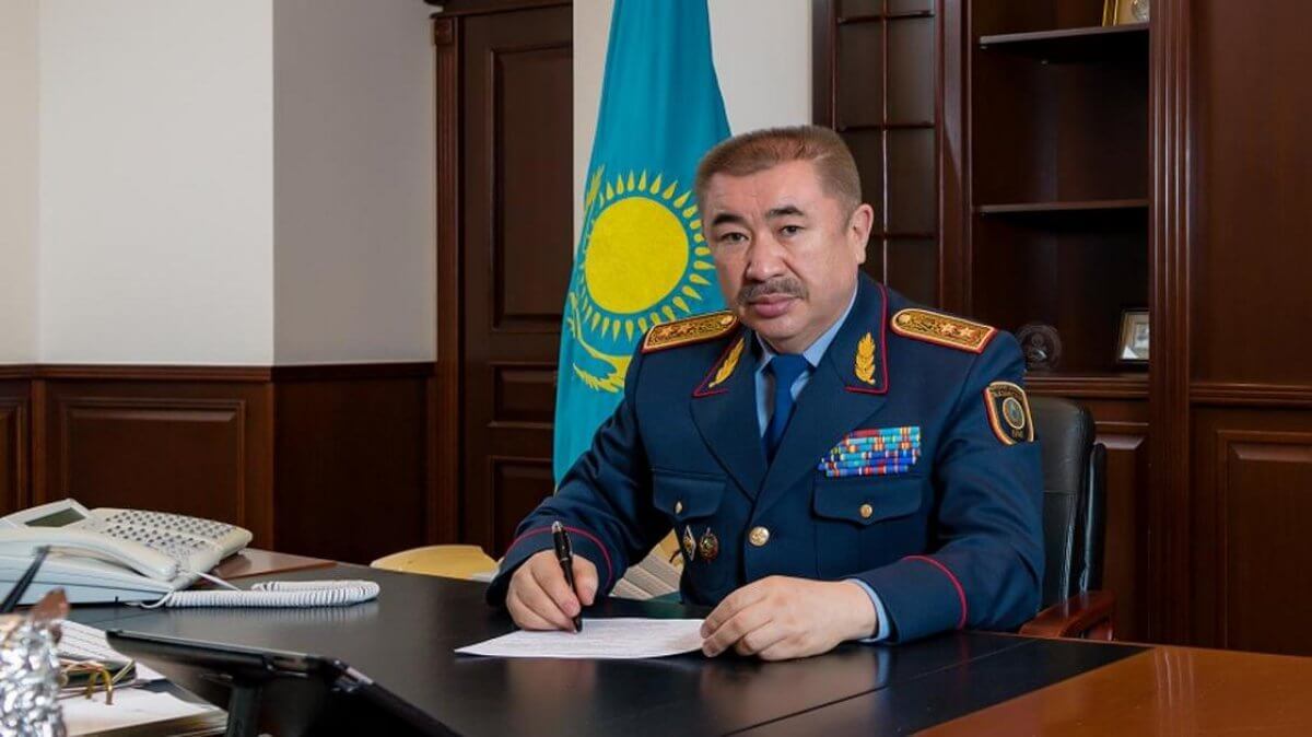 Экс-главу МВД Тургумбаева допросили прокуроры