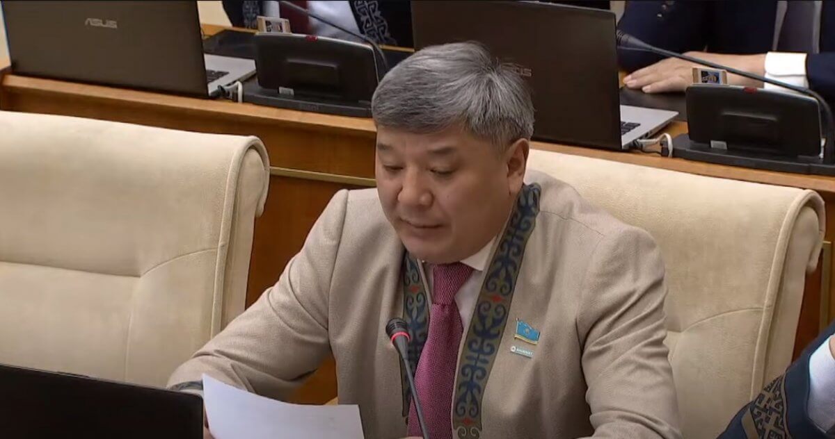 Возвышая одних, нет смысла бросать тень на других – мажилисмены выступили с обращением