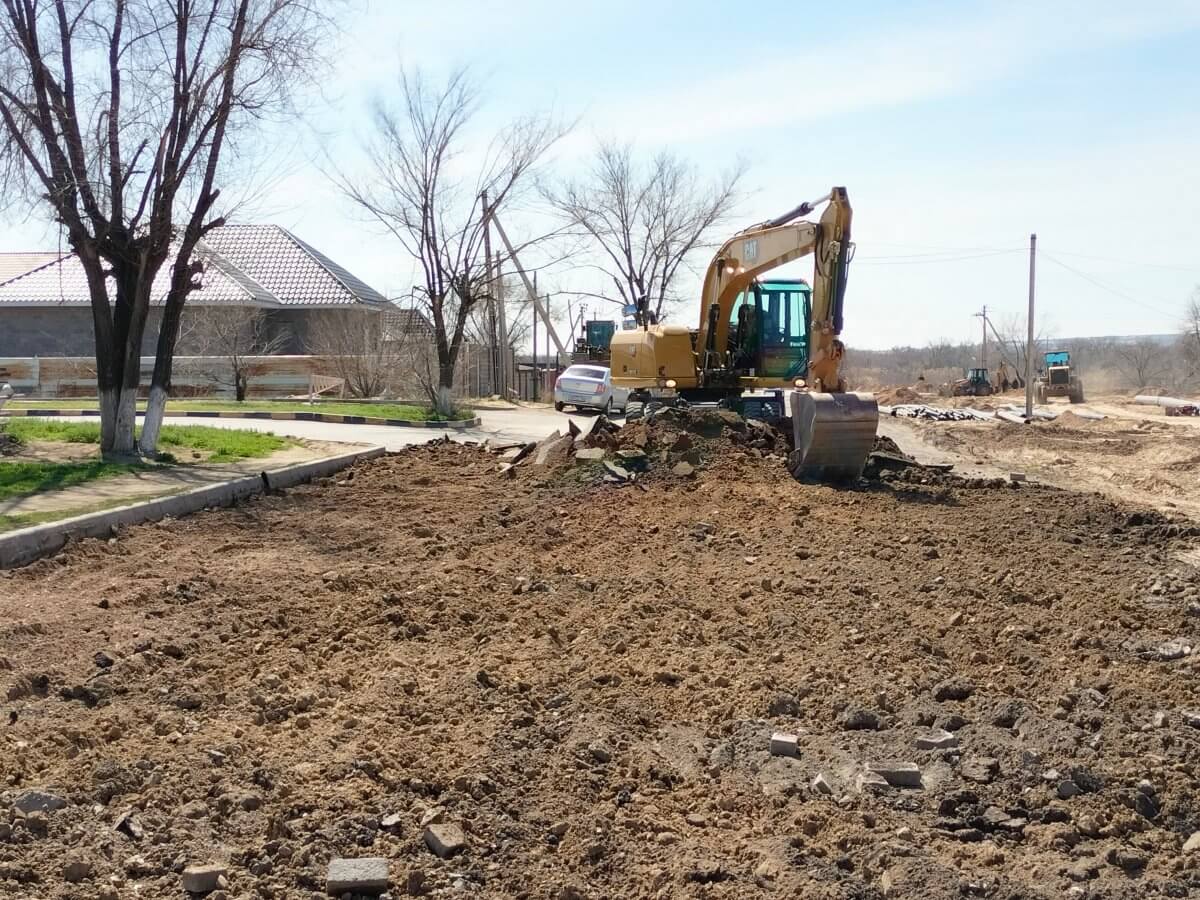 Более 4 тысяч человек работают над защитой от паводков в Атырауской области