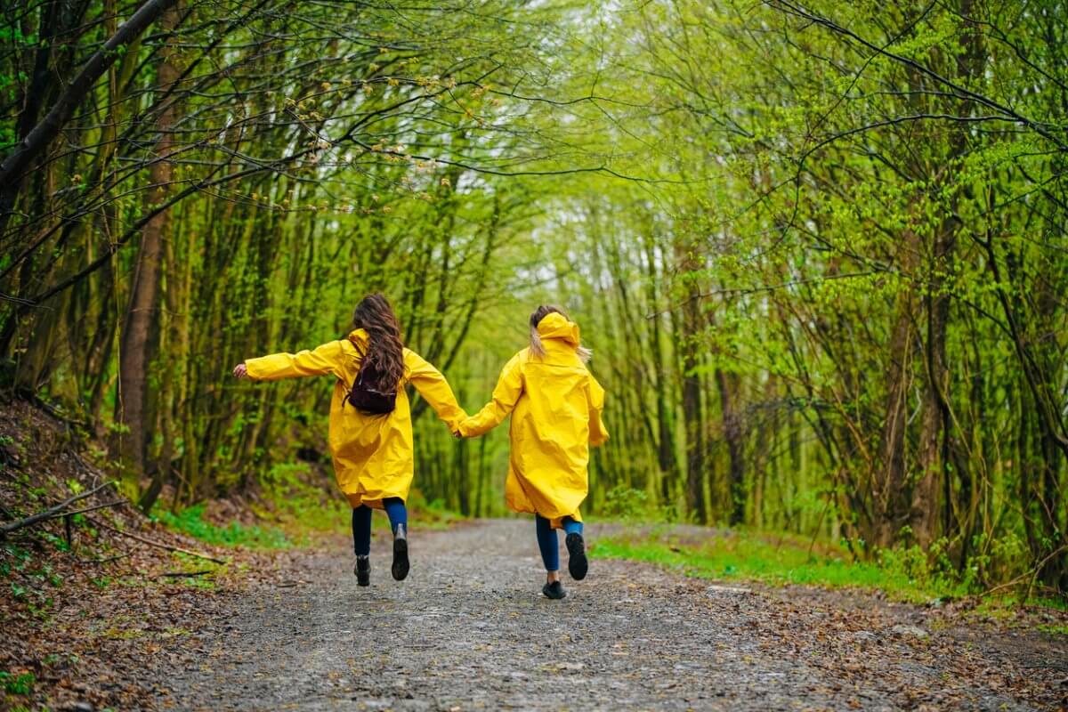 На территории Казахстана ожидаются сильные дожди, град и снег