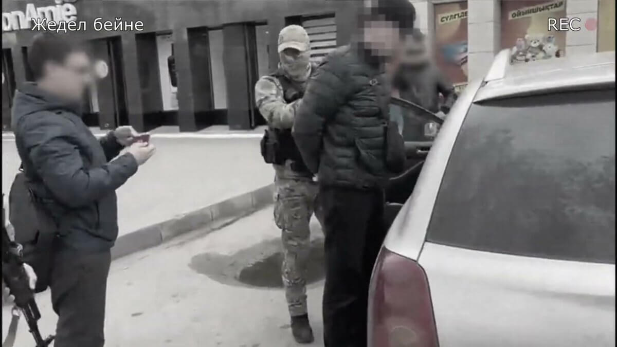 Подозреваемых в экстремизме задержал КНБ в двух городах страны