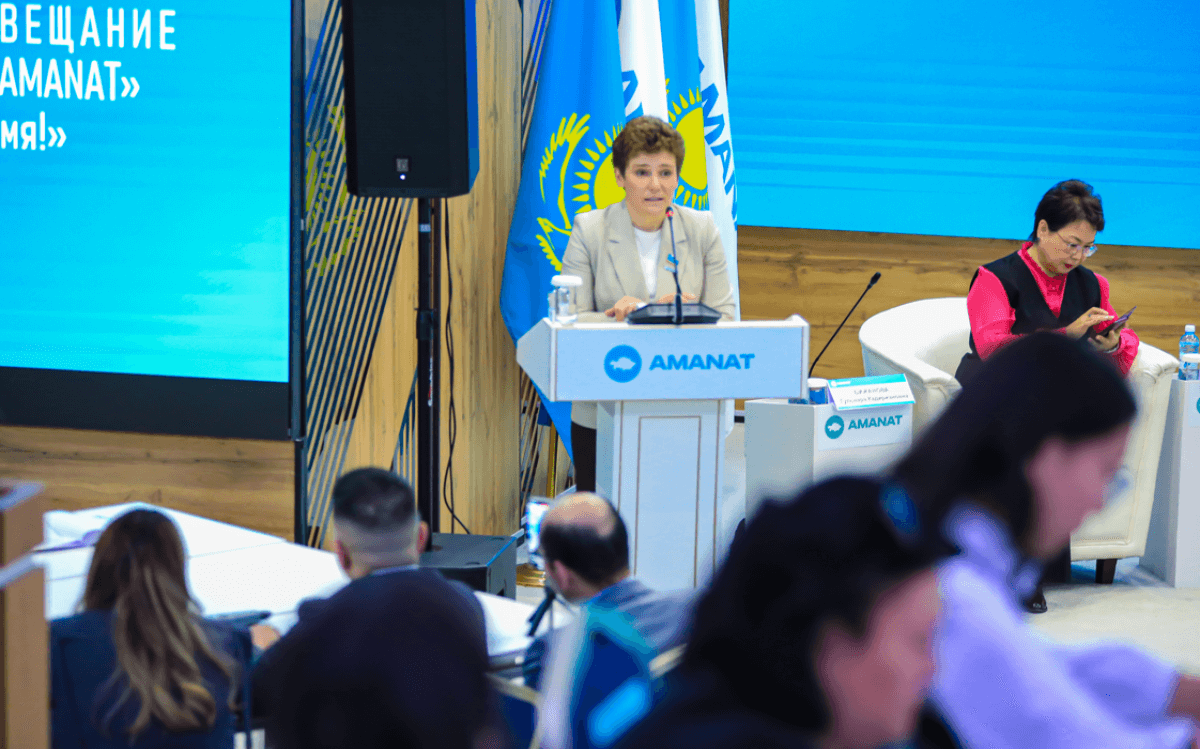 Больше времени проводить со своими семьями – партия «AMANAT» запускает акцию «Балаңа уақыт арна!»