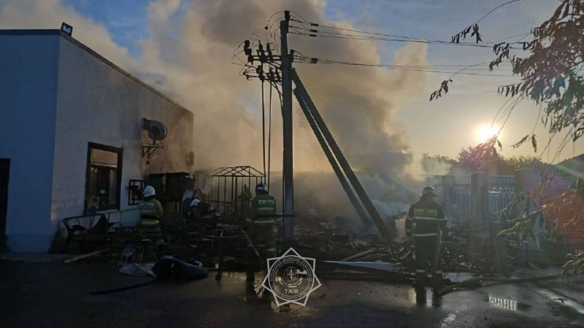 Пожар произошел в аквапарке Кызылорды