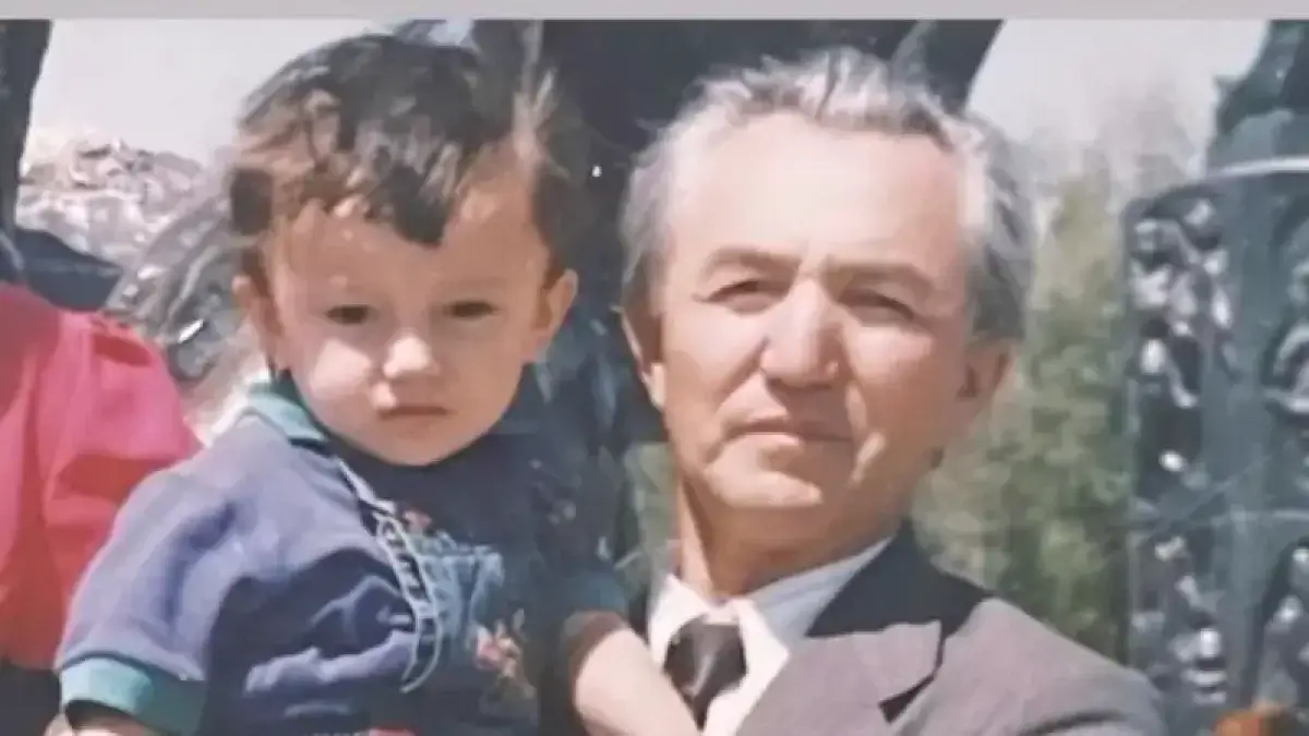Димаш опубликовал детское фото