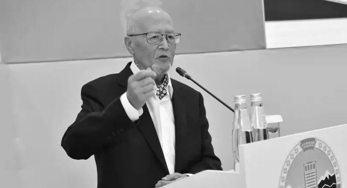 Скончался заслуженный деятель Казахстана Мурат Ауэзов