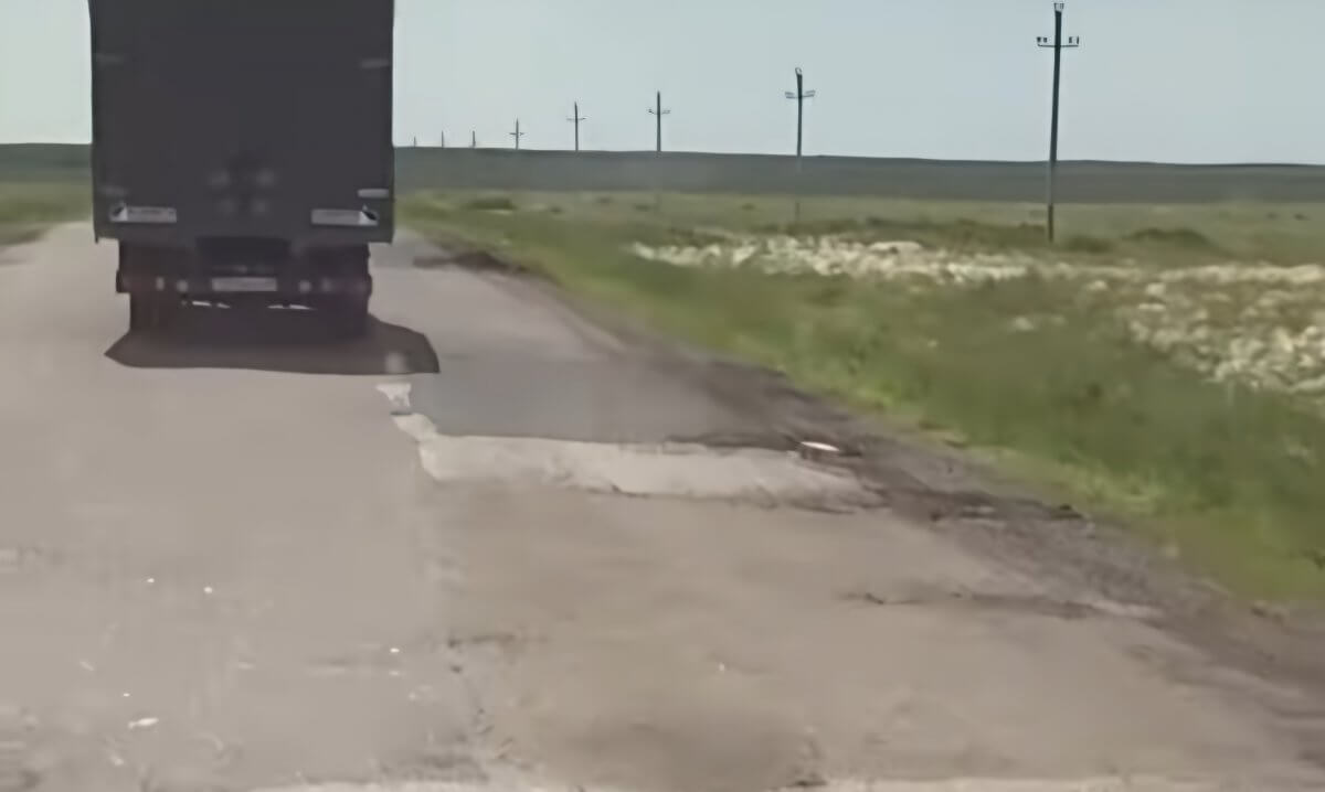 Ужасное состояние дорог в области Улытау шокировало телеведущую Динару Сатжан