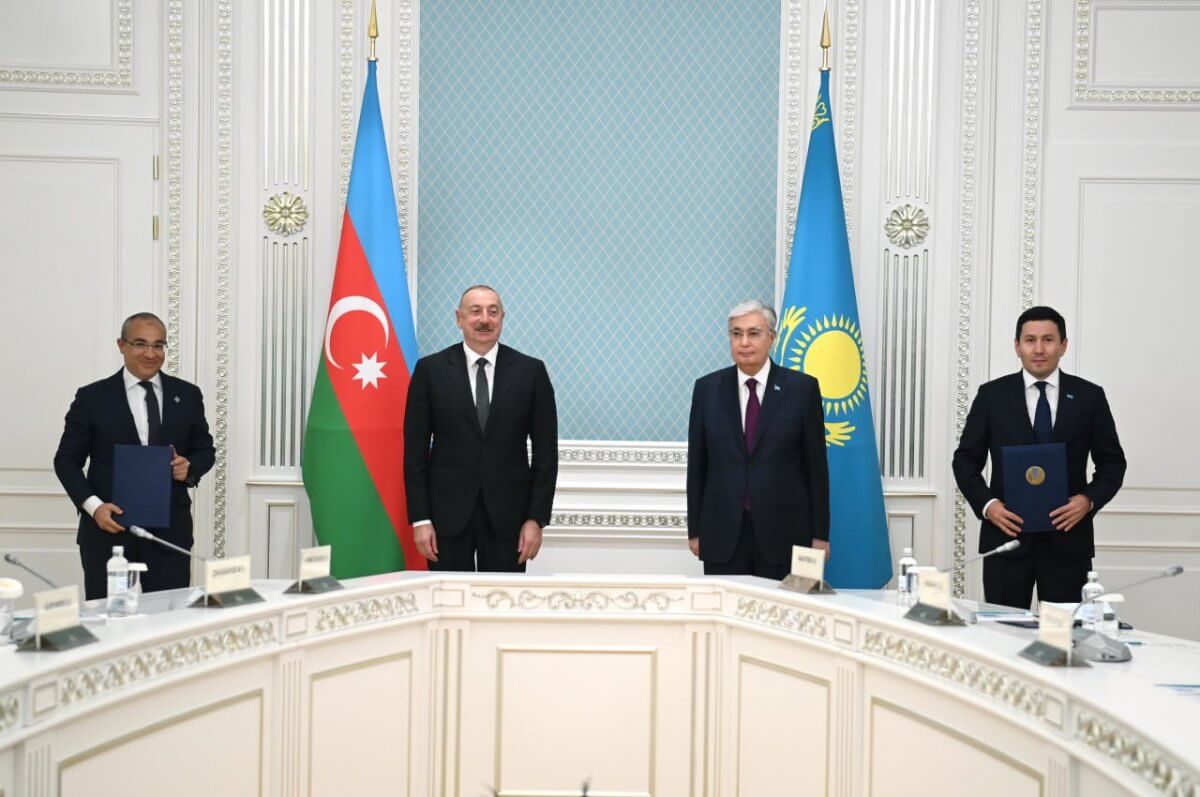"Самрук-Казына" и Azerbaijan Investment Holding подписали соглашение