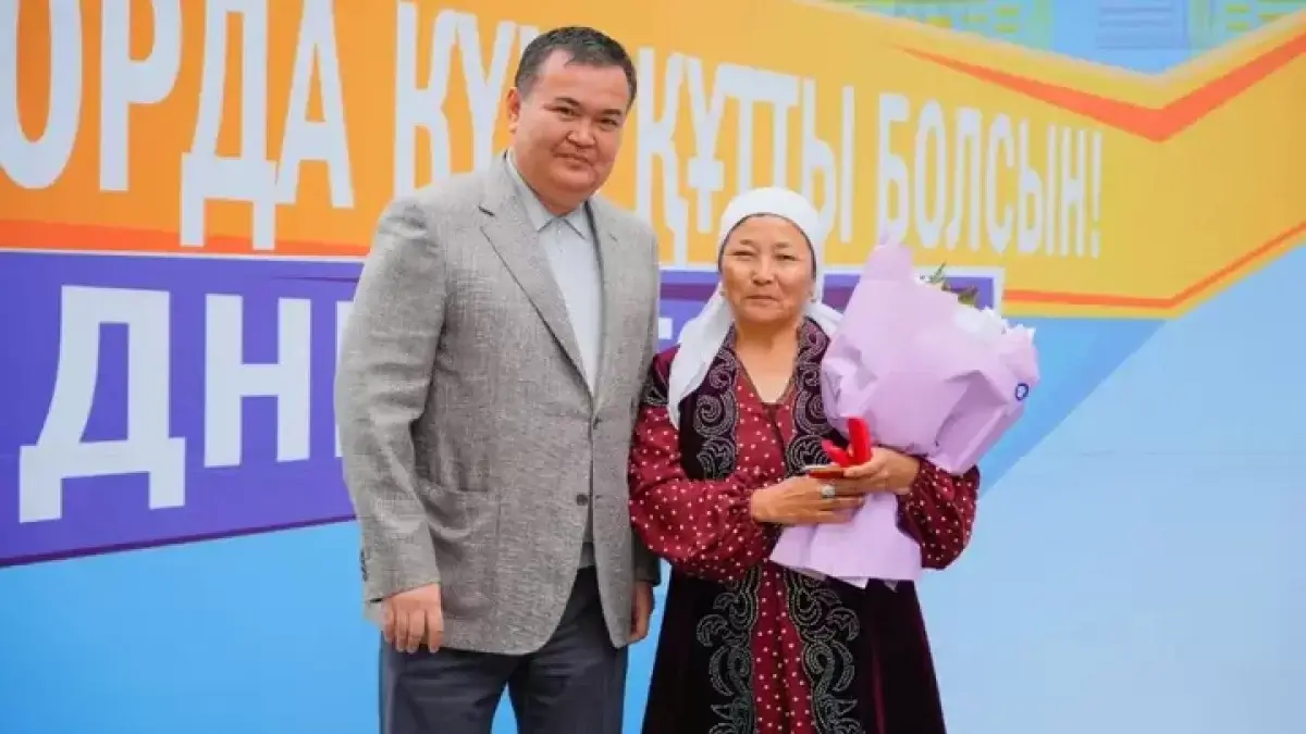 В День столицы вручили ключи от квартир долгостроя в Астане